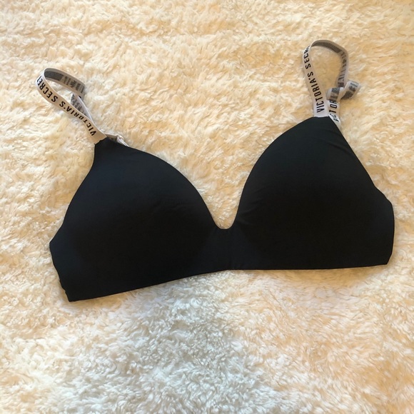 Victoria's Secret Other - Black Victoria’s Secret T-shirt bra